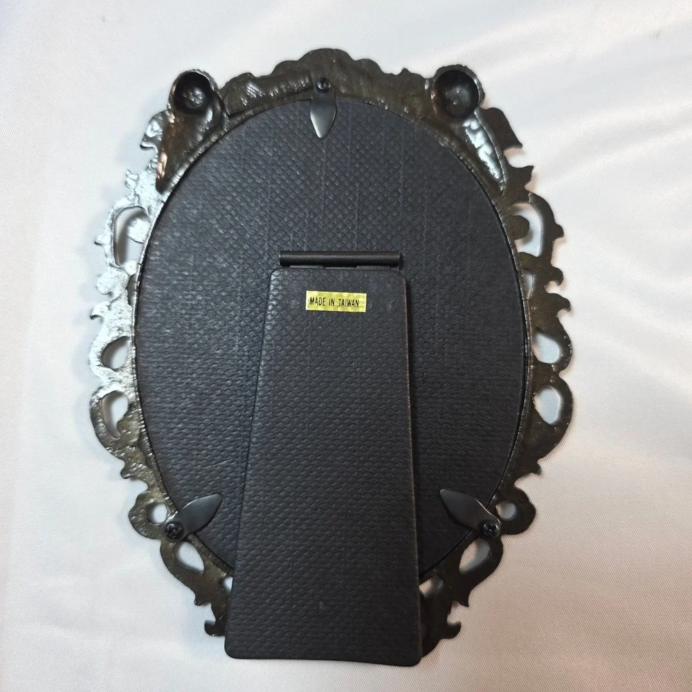 Forget-me-not Frames Oval Cherub Angel Pewter Metal Picture‎ Frame 3.5x5 Ornate